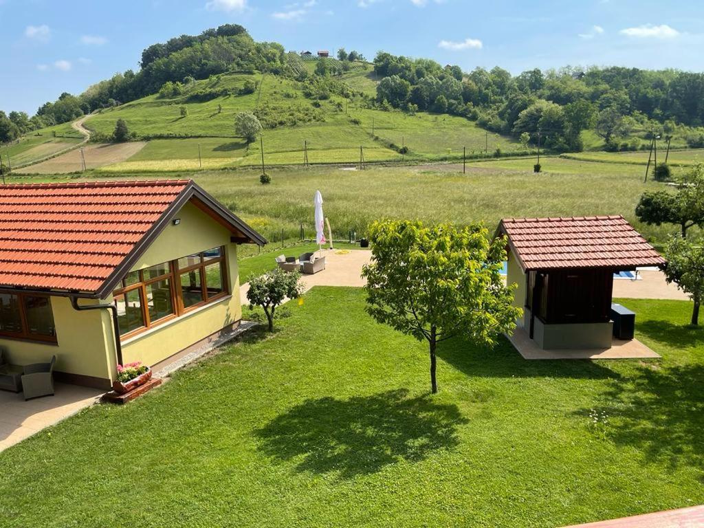 Ruralna Kuca 'Villa Zagorka' Za Odmor Sa Bazenom I Bocalistem Donja Pacetina Kültér fotó
