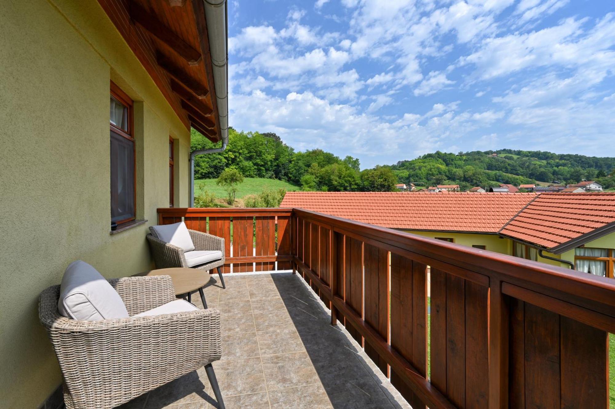 Ruralna Kuca 'Villa Zagorka' Za Odmor Sa Bazenom I Bocalistem Donja Pacetina Kültér fotó